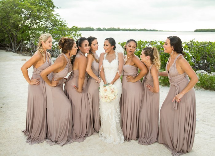 Dress ideas for a beach wedding